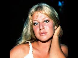 Helen Mirren ~Room at the Top 🔝