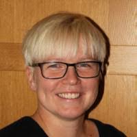 Lisa Lundstrom's Instagram, Twitter & Facebook