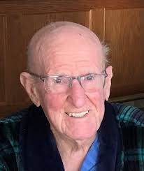 Stephanie Raby's Instagram, Twitter & Facebook