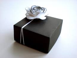 Mini gift box lid and base white or black. Black And White Boxes Black And White Rose Gift Box Mothers Day Birthday Wedding Gifts Gift Wrapping Inspiration Rose Gift