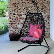 20 Hanging Hammock Chair Designs Stylish And Fun Outdoor Furniture With Images Hanging Hammock Chair Swing Chair Outdoor Swinging Chair