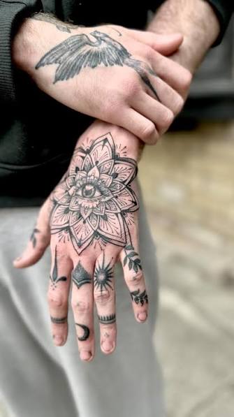 Created this banger for Eden 💥, We reworked his finger tattoos (not originally by me) and then added this sick mandala to finish his hand! Sleeve pending., #jobstopper #handtattoo #palmtoptattoo ...