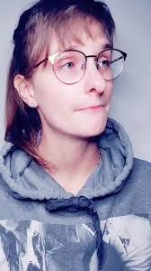 Jennifer Depue's Instagram, Twitter & Facebook