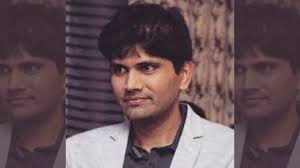 Thane Municipal Commissioner fires construction contractor