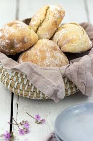 Schnelle Brotchen Mit Dinkelmehl Und Joghurt Tulpentag Schnelle Rezepte