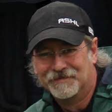 Edward Lindberg's Instagram, Twitter & Facebook