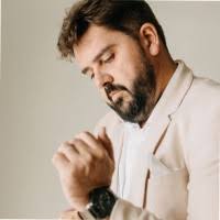 30+ "Luis Saul" profiles