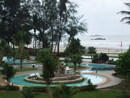 De rhu beach resort is a 2,250 feet walk from natural batik village and 1.6 mi to jaya gading supermarket. De Rhu Beach Resort Mapio Net