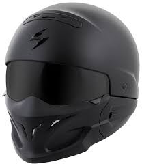 Dieser Aggressiv Gestaltete Helm Hat Eine Umklappbare Sonnenblende Die Es Trend Mottorra Cool Motorcycle Helmets Motorcycle Helmets Matte Black Helmet