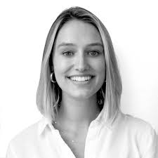 Paris Hilton Is Acting Like a Ditz Again and It's Not Hot