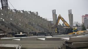 Wtedy zaczęła się telenowela, która doprowadziła do obecnej sytuacji. Budowa Stadionu Radomiaka Wzmacniana Jest Trybuna Polnocna Sa Problemy Trzeba Wzmocnic Filary Trybun Zdjecia Radom Nasze Miasto