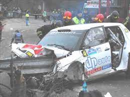 .robert kubica has been airlifted to hospital following a car accident while competing on a rally. Incidente Kubica Andora 2011 Youtube