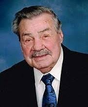 Leslie Backus's Instagram, Twitter & Facebook