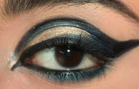dramatic cut crease arabic eye makeup