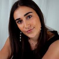 Layla Hoffman's Instagram, Twitter & Facebook