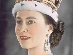 Deze kroon draagt Charles tijdens zijn kroning