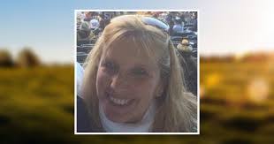 Amanda Henninger's Instagram, Twitter & Facebook