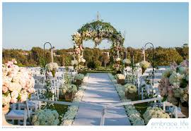 In the warm, shining beams of the southern california sun, the riviera country club's dedicated staff and breathtaking views make it the perfect. The Riviera Country Club Wedding Estates