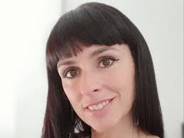 Vicky Sánchez publica “Reflexiones desde el coure” una obra cargada de  positividad que persigue conectar con el lector