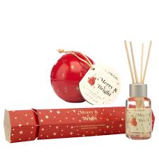 Wax Lyrical Merry And Bright Bauble Candle And Cracker Diffuser Xtc Local