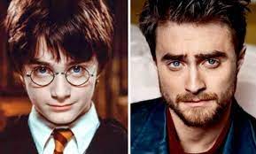 Fenrir grayback tarafından küçükken ısırılıp bir kurtadam olmuştur.dumbledrore'un güvendiği bir kimsedir. Harry Potter Serisi Oyuncularinin Ne Kadar Buyudugumuzu Bize Hatirlatan Degisimleri Listelist Com