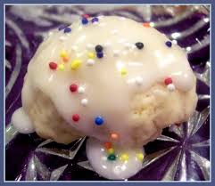 Then, sprinkle chopped peanuts on top to give these cookies the nutty taste. These Cookies Have So Many Different Names But I Only Know Them As Lemon Knots They Are Also Known As Ital Italian Lemon Cookies Knot Cookies Lemon Cookies