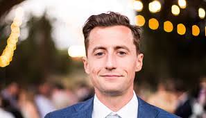 Kent Kurtz's Instagram, Twitter & Facebook