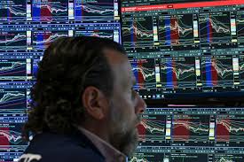 U.S. Stocks Mixed on Oil Relief, AI Doubts