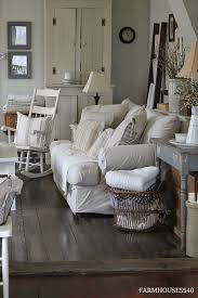 Do you want to try designing your living room in farmhouse style but don't have any idea where to start? 310 Farmhouse Family Rooms Ideas Home Decor Home House Interior
