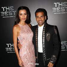 Alves' missus is undoubtedly one of the finest wags in world football today, and we've got more hot photos of the model from her instagram page and elsewhere for your viewing pleasure. Goal En Espanol Dani Alves Y Joana Sanz Facebook