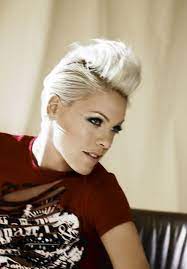 Pink has some of the fiercest hair in hollywood! Pink Short Hairstyles Short Hair Trends For 2021 20 Chic Short Cuts You Should Not Miss Pretty Designs Short Pink Hairstyles Are The Newest Trend And You May Have Come