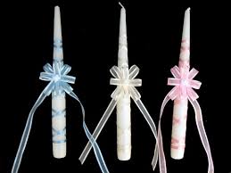 Vela, conchita y pañuelito la vela y la conchita estan cuidadosamentes decoradas a mano, con un diseño unico y elegante. Velas Para Bautizo Blogicasa Decoracion Diseno Muebles Jardin Y Mas