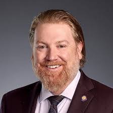 Peter Riggs's Instagram, Twitter & Facebook