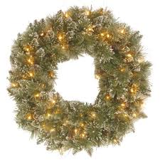 Nothing says christmas quite like a winter wreath, with one of these beauties the festivities begin at the front door! Holiday Wreaths Joss Main