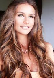 Not just for its length and waves, but for its perfect blonde color. Brown Blonde Hairstyle With Loose Waves Solutions For Light Brown Hair With Highlights Askhairstyles
