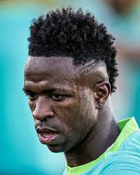 Where does vini go? Need help 18：14獎 < dddd 1 Formation: Formation:4-2-1-3  4-2-1-3 Chemistry3 Chemistry33/33 33/33 Rating 97 97 23,887 25 7 Д 98 澤 FO  RW++ 97 98. CAM++ CDM++ CDM++