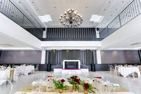 Où manger dans le département ? Riviera Salle De Reception Sud De La France Bouches Du Rhone Gemenos Provence Mariage Decoration De Tabl Deco Salle Mariage Salle Reception Rhone