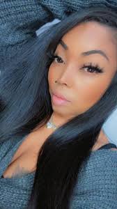 Hello everyone.... 42 years old and from Shaker Hts, Ohio. I'm new here and  just browsing. Connect with me