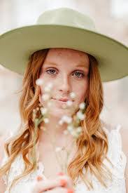 Katelyn Allison's Instagram, Twitter & Facebook