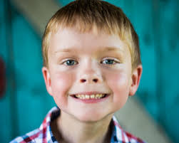 Eli Logan's Instagram, Twitter & Facebook