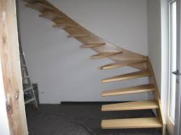 Mit dieser anleitung bauen sie ganz einfach selbst eine komposttoilette. Einbau Der Holztreppe Wir Bauen Dann Mal Ein Haus