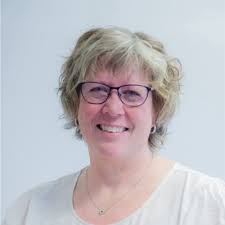 Trenger du en skikkelig hyggelig, hardt arbeidende og super flink person?