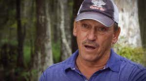 After finding a colossal-sized claw print in the mud, Troy and Guy set  their sights on taking down this smart monster gator. | Swamp People on  History | Facebook