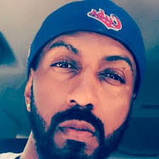 Jeremy Mallard's Instagram, Twitter & Facebook