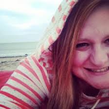 Julia Karas (julialynda)