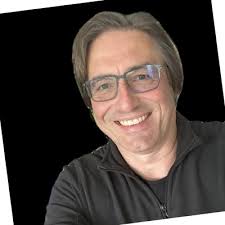 After four amazing years, I am stepping down as chair of UITP transport &  Urban Life Committee. In these wonderful years I have enjoyed the company  of great professional Committee members and