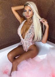 Nikola Rihova - Free pics, galleries & more at Babepedia