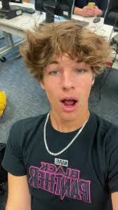 Colin Snyder's Instagram, Twitter & Facebook