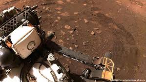 The us space agency confirmed that its perseverance rover has safely touched down on the i'm safe on mars, nasa tweeted from the account set up for the rover, just before 4 pm eastern time on. Mars Rover Bewegt Sich Vorbildlich Aktuell Welt Dw 06 03 2021