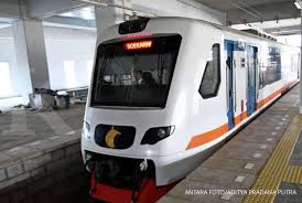 Ka bandara beroperasi setiap hari dari stasiun manggarai dimulai pukul 05.10 wib hingga 21.40 wib. Kereta Bandara Soekarno Hatta Kurangi Jadwal Operasional Akibat Wabah Virus Corona